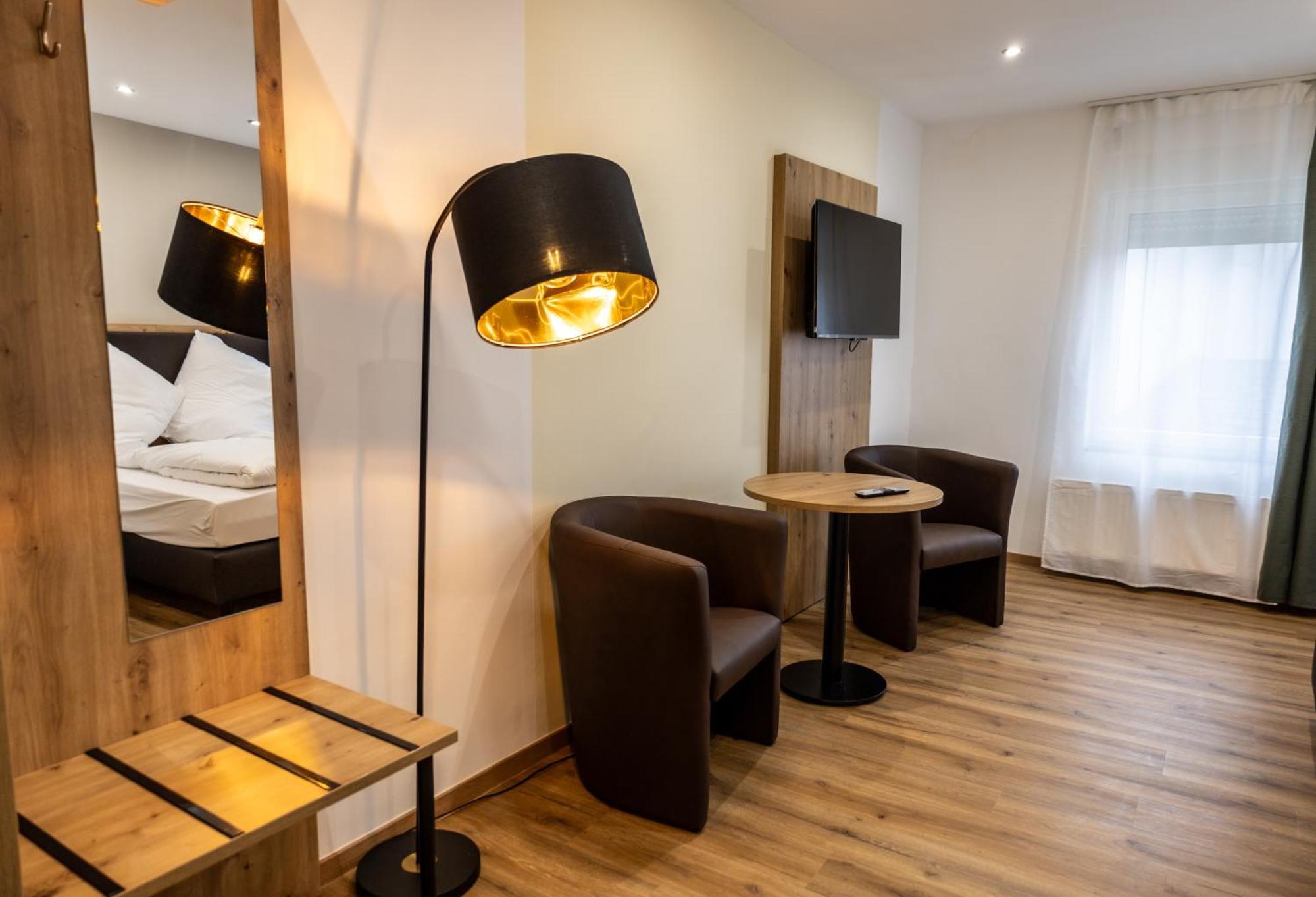 Hln Apartments Am Bahnhof Saarbrücken Zewnętrze zdjęcie