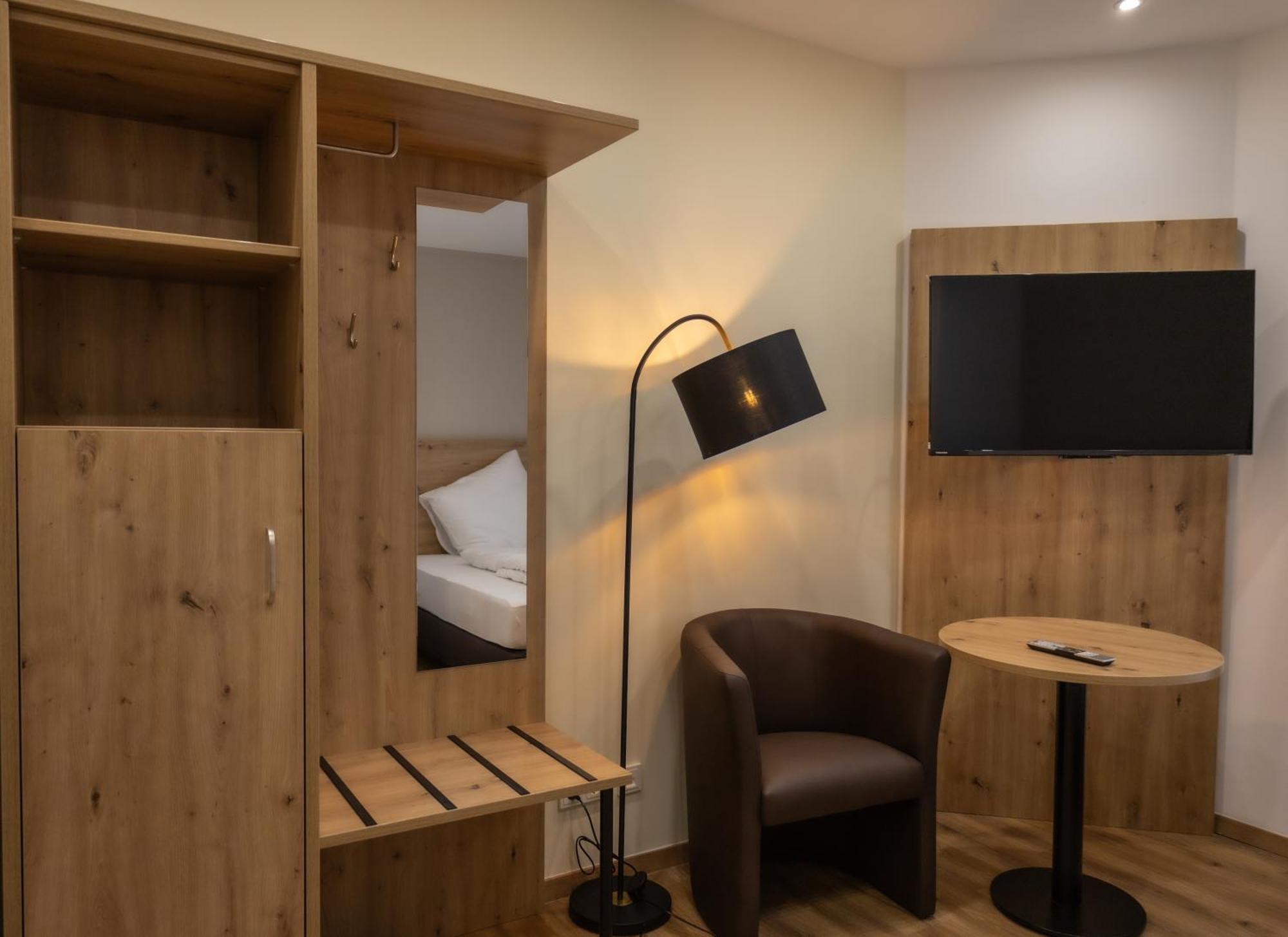 Hln Apartments Am Bahnhof Saarbrücken Zewnętrze zdjęcie